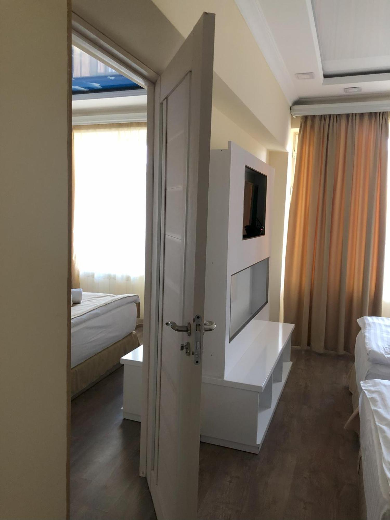 Goris Hotel Zewnętrze zdjęcie